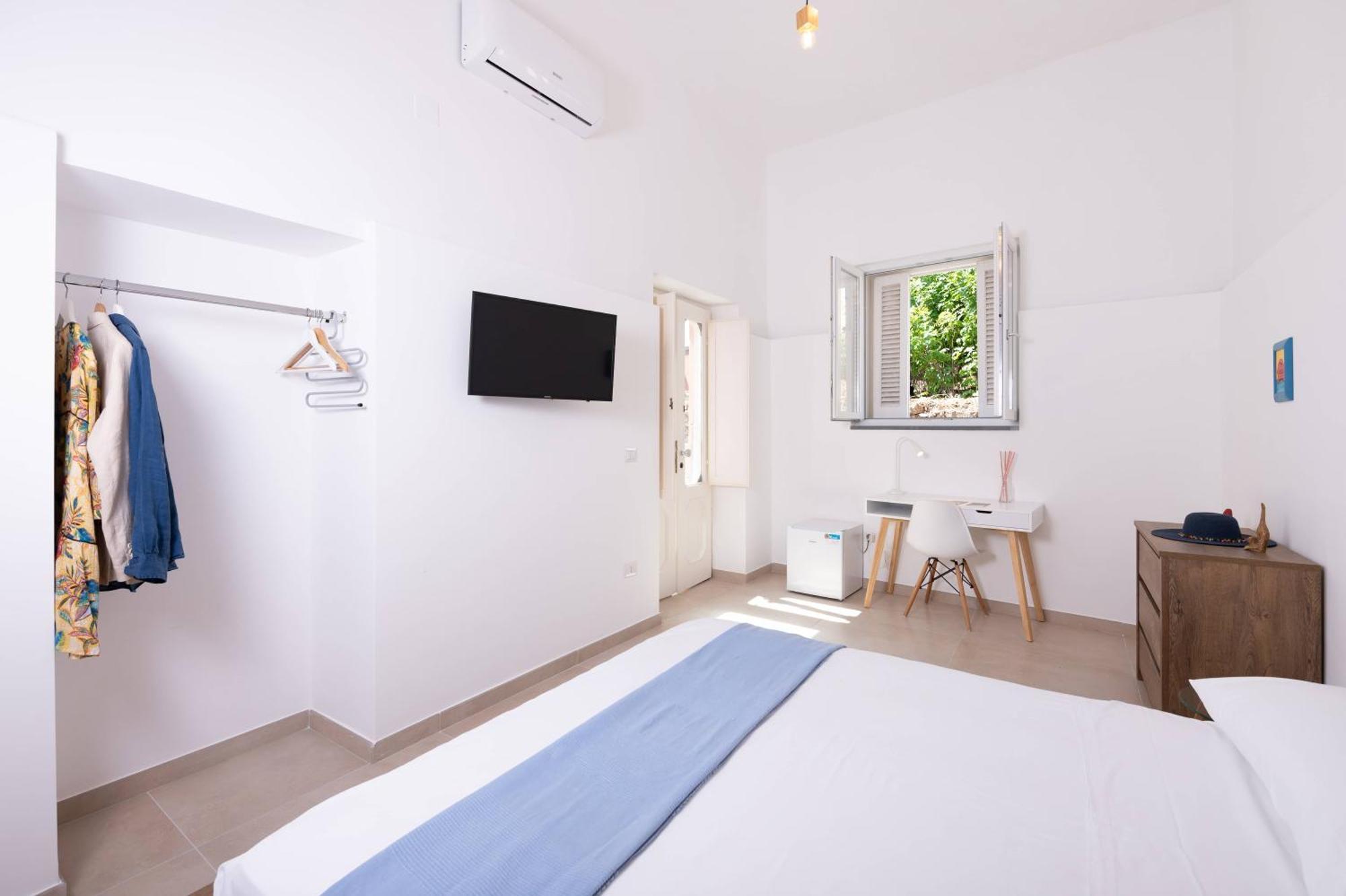 بروسيدا Gioia 13 Rooms & Apartments المظهر الخارجي الصورة